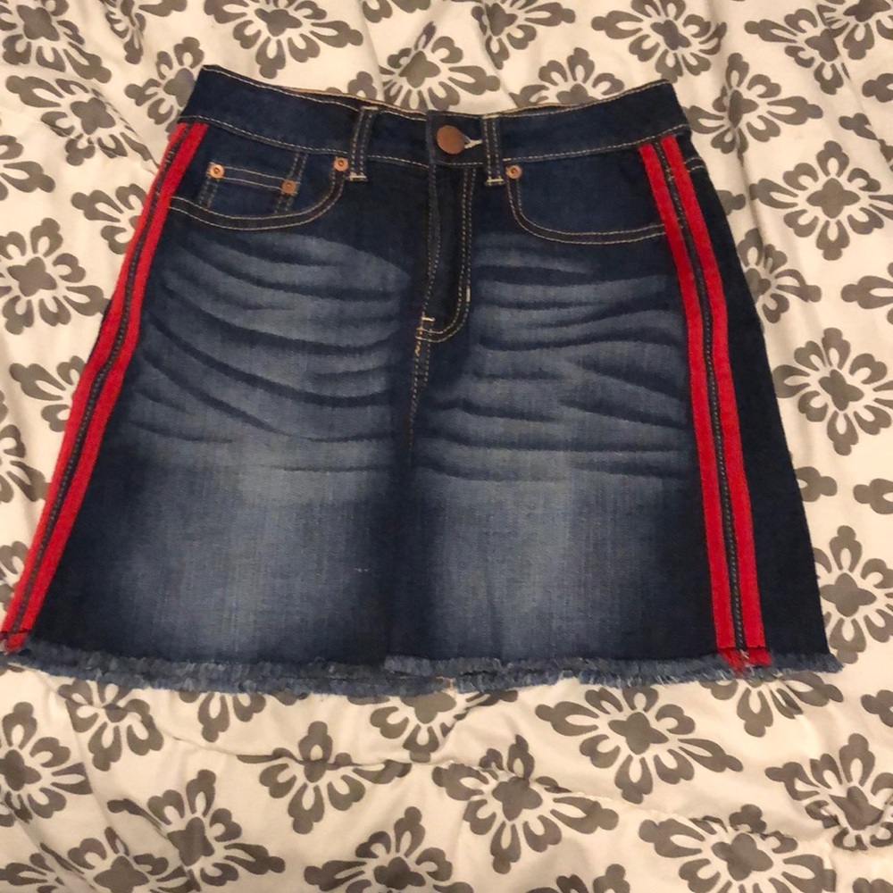 mid rise skirt size 5